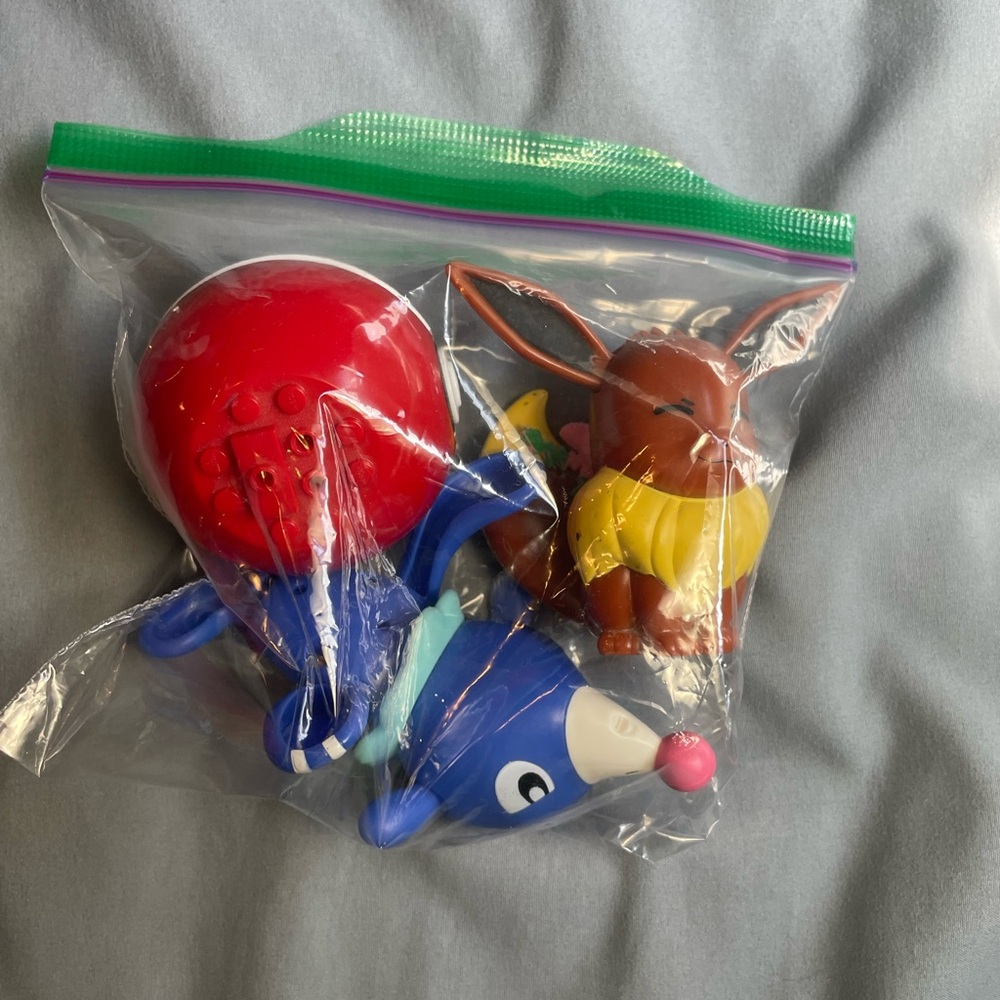 random pokémon toys